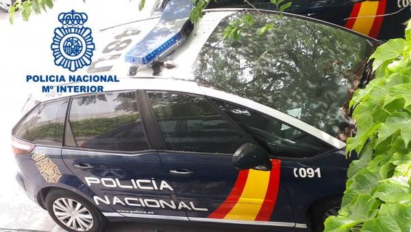 Coche de la Policía Nacional Coche de la Policía Nacional