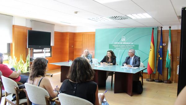 La delegada de Turismo, Regeneración, Justicia y Administración Local de la Junta en Huelva, María Ángeles Muriel. La delegada de Turismo, Regeneración, Justicia y Administración Local de la Junta en Huelva, María Ángeles Muriel.