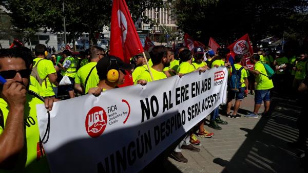 Los trabajadores de ABB en la manifestación en Madrid. Los trabajadores de ABB en la manifestación en Madrid.
