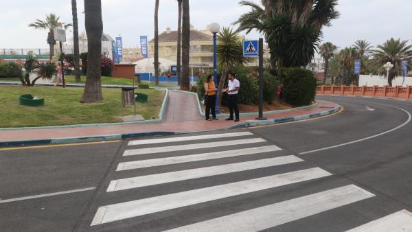 Paso de peatones en Benalmádena Paso de peatones en Benalmádena