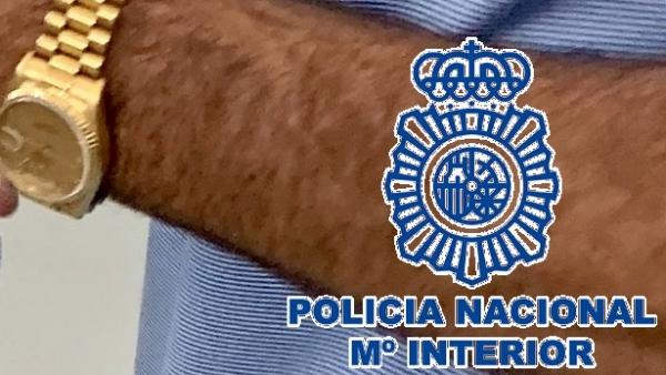 Fotografía del reloj valorado el 28.000 euros. Fotografía del reloj valorado el 28.000 euros.