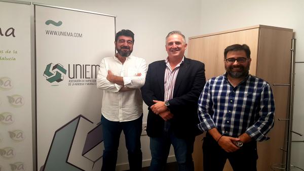 (De Izda. A Dcha.) Palomares, Téllez Y Fernández, Durante El Encuentro Mantenido (De Izda. A Dcha.) Palomares, Téllez Y Fernández, Durante El Encuentro Mantenido