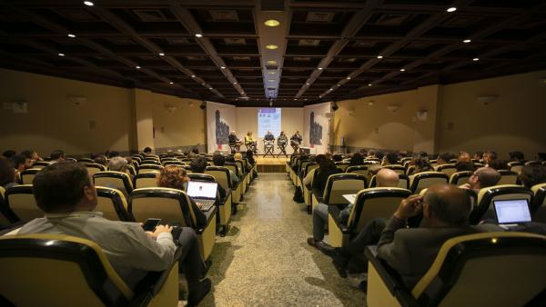 El Congreso del Libro Electrónico de Barbastro analizará la evolución digital del mercado hispanohablante en EEUU. El Congreso del Libro Electrónico de Barbastro analizará la evolución digital del mercado hispanohablante en EEUU.