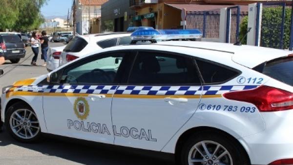 Un coche de Policía Local de Huércal-Overa Un coche de Policía Local de Huércal-Overa