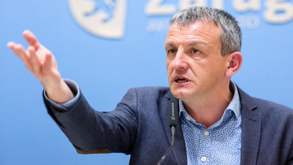 Fernando Rivarés, concejal de Podemos-Equo en el Ayuntamiento de Zaragoza. Fernando Rivarés, concejal de Podemos-Equo en el Ayuntamiento de Zaragoza.