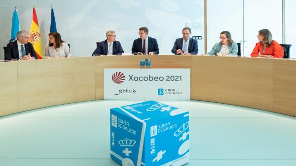 El presidente del Gobierno gallego, Alberto Núñez Feijóo, preside la reunión del Consello de la Xunta. El presidente del Gobierno gallego, Alberto Núñez Feijóo, preside la reunión del Consello de la Xunta.