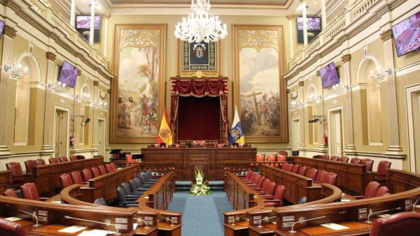 SALÓN DE PLENOS DEL PARLAMENTO DE CANARIAS SALÓN DE PLENOS DEL PARLAMENTO DE CANARIAS