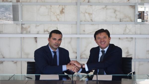 Bankia firma un acuerdo con la Fundación CB Granada para apoyar a la cantera Bankia firma un acuerdo con la Fundación CB Granada para apoyar a la cantera