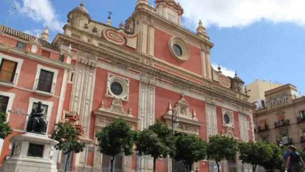 Fachada de la iglesia del Salvador de Sevilla Fachada de la iglesia del Salvador de Sevilla