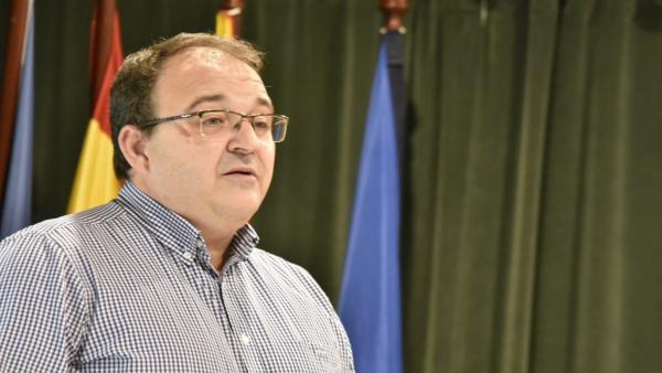 El alcalde de San Mateo de Gállego, el socialista José Manuel González Arruga, es desde este viernes el presidente de la Comarca Central de Zaragoza. El alcalde de San Mateo de Gállego, el socialista José Manuel González Arruga, es desde este viernes el presidente de la Comarca Central de Zaragoza.