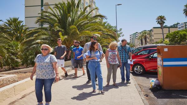 La alcaldesa, Patricia Hernández, recorre el barrio de Nuevo Obrero acompañada por los vecinos La alcaldesa, Patricia Hernández, recorre el barrio de Nuevo Obrero acompañada por los vecinos