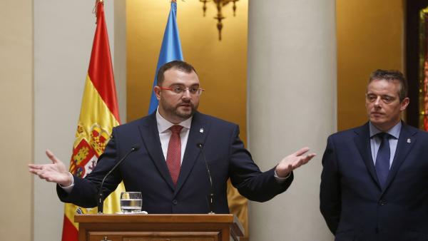 Adrián Barbón. Adrián Barbón.