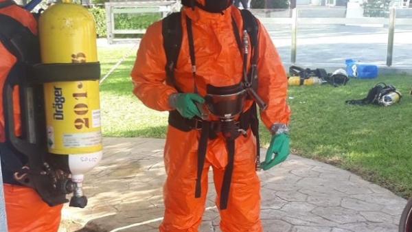 Los bomberos han medido la calidad del aire tras la explosión Los bomberos han medido la calidad del aire tras la explosión