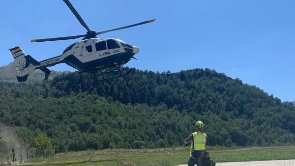 Helicóptero de la Guardia Civil. Helicóptero de la Guardia Civil.