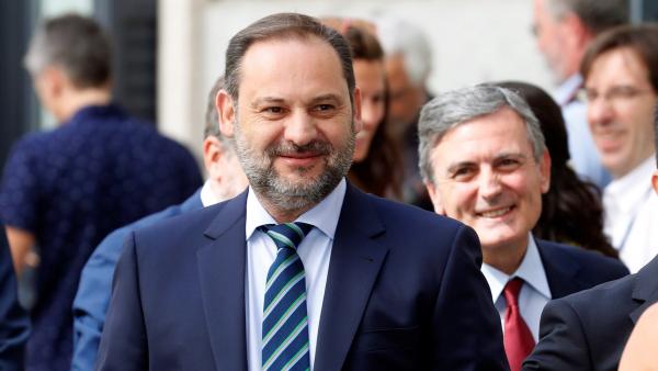 El ministro José Luis Ábalos, a su llegada al Congreso El ministro José Luis Ábalos, a su llegada al Congreso