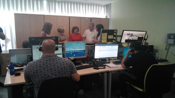 Broto visita el Centro de Atención Telefónica al Mayor. Broto visita el Centro de Atención Telefónica al Mayor.