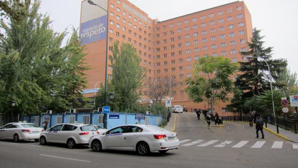 Hospital Clínico Universitario de Valladolid. Hospital Clínico Universitario de Valladolid.