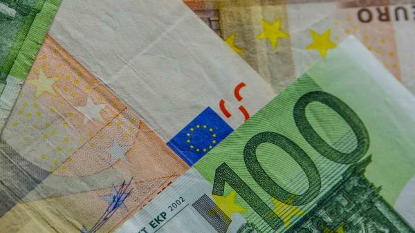 Monedas, moneda, billete, billetes,euro ,euros, capital, efectivo, metálico, riqueza Monedas, moneda, billete, billetes,euro ,euros, capital, efectivo, metálico, riqueza