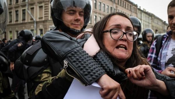 Yelena Grigorieva activista rusa asesinada. Yelena Grigorieva activista rusa asesinada.