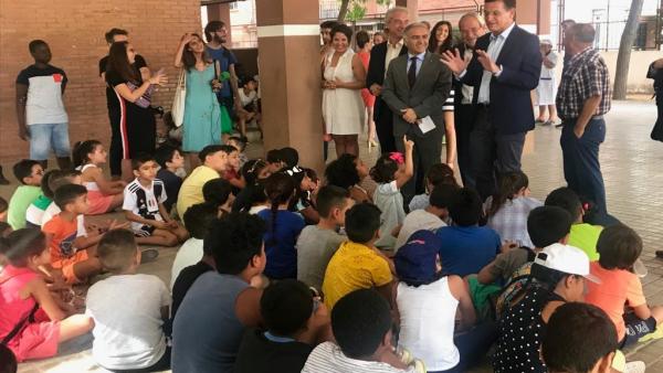Visita a la escuela de verano de la zona Norte de Granada Visita a la escuela de verano de la zona Norte de Granada