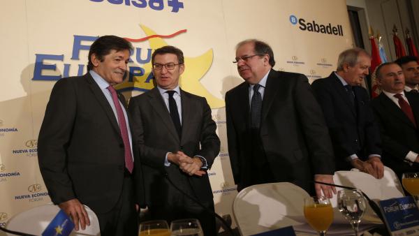Javier Fernández, Alberto Nuñez Feijóo y Juan Vicente Herrera en un desayuno informativo en Madrid Javier Fernández, Alberto Nuñez Feijóo y Juan Vicente Herrera en un desayuno informativo en Madrid