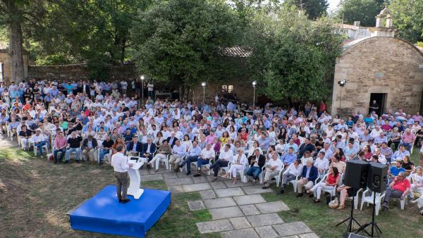 El presidente del PPdeG, Alberto Núñez Feijóo, en el acto organizado con motivo del Día de Galicia por su formación en Lalín El presidente del PPdeG, Alberto Núñez Feijóo, en el acto organizado con motivo del Día de Galicia por su formación en Lalín