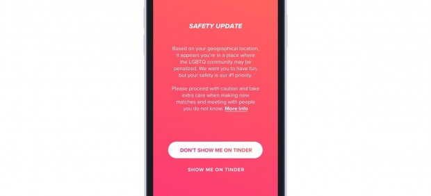 Traveler Alert es la nueva actualización de Tinder que protege a los usuarios LGTBI