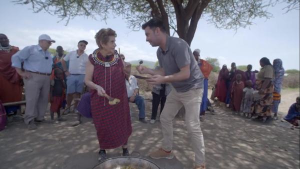 María Luisa y Arturo Valls, en 'Por el mundo a los 80'. María Luisa y Arturo Valls, en 'Por el mundo a los 80'.