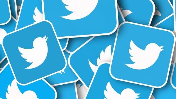 Twitter Twitter