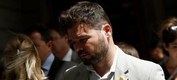 El portavoz parlamentario de ERC, Gabriel Rufián, a su salida del Congreso.