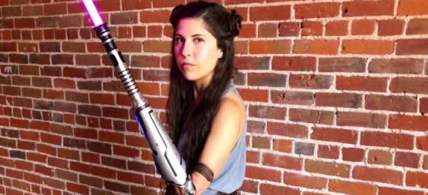 La "actriz biónica" disfrazada de 'Star Wars'