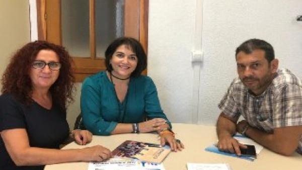 Timoteo (centro) se reúne con representantes de Aspacys Timoteo (centro) se reúne con representantes de Aspacys