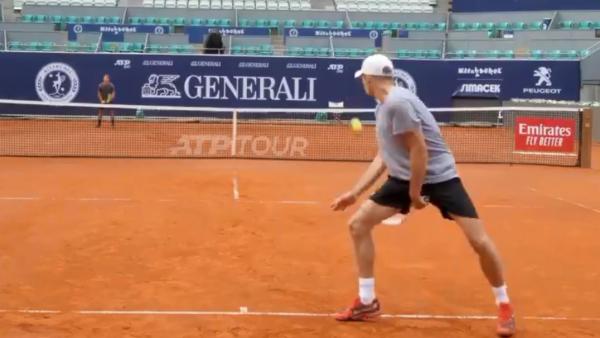 Saque de tenis Saque de tenis