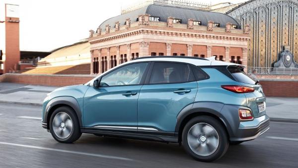 Hyundai instalará un punto de recarga a los compradores de sus modelos 100% eléctricos Hyundai instalará un punto de recarga a los compradores de sus modelos 100% eléctricos