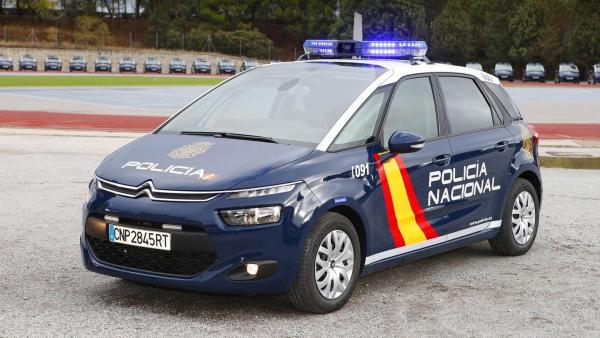 Coche de policía nacional 