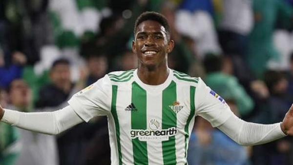 Junior Firpo Junior Firpo