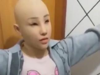 Este criminal intentó escaparse de la cárcel haciéndose pasar por su hija después de una visita familiar