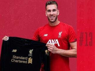 El portero Adrián San Miguel ficha por el Liverpool