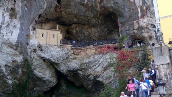 Santuario de Covadonga Santuario de Covadonga