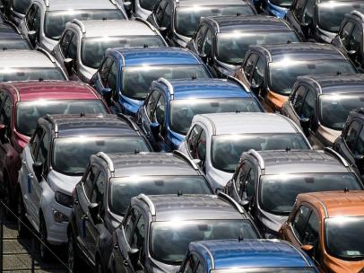 El sector del automóvil genera una recaudación pública de casi 30.000 millones