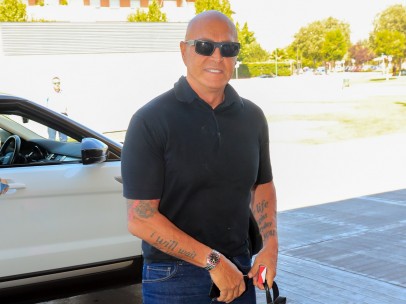 Kiko Matamoros entrando al hospital Quiron de Pozuelo de Alarcón, Madrid