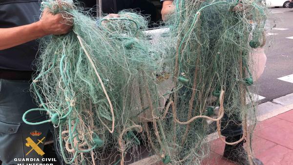 Redes intervenidas al grupo denunciado por pesca ilegal en La Rioja Redes intervenidas al grupo denunciado por pesca ilegal en La Rioja
