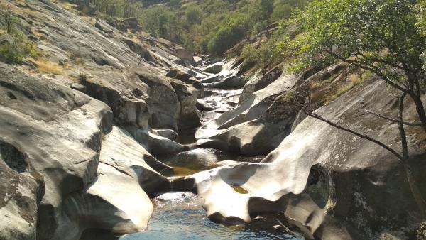 Los Pilones, en la Garganta de los Infiernos del Valle del Jerte Los Pilones, en la Garganta de los Infiernos del Valle del Jerte