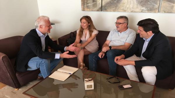 El alcalde de Logroño, Pablo Hermoso de Mendoza, reundo con la Federación de Asociaciones de Vecinos El alcalde de Logroño, Pablo Hermoso de Mendoza, reundo con la Federación de Asociaciones de Vecinos