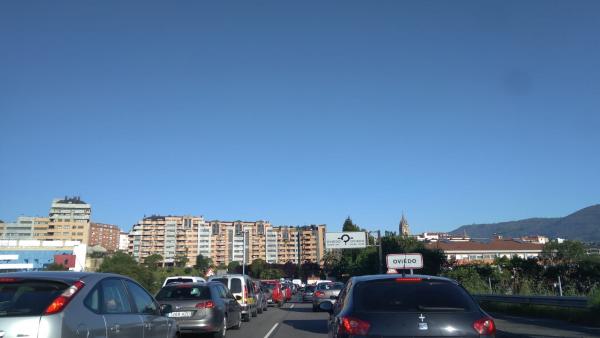 Atasco en Oviedo Atasco en Oviedo