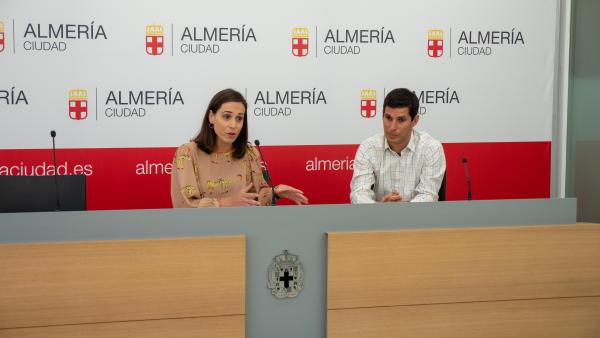Cobos informa de la campaña de Ecovidrio para la feria de Almería Cobos informa de la campaña de Ecovidrio para la feria de Almería