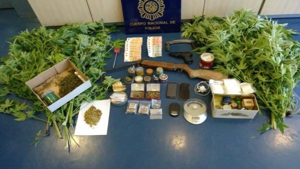 Sustancias Incautadas Por La Policía Nacional De Astorga. Sustancias Incautadas Por La Policía Nacional De Astorga.