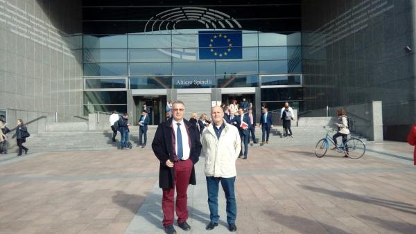 Miembros de la plataforma del Río Castril en Bruselas, en imagen de archivo Miembros de la plataforma del Río Castril en Bruselas, en imagen de archivo