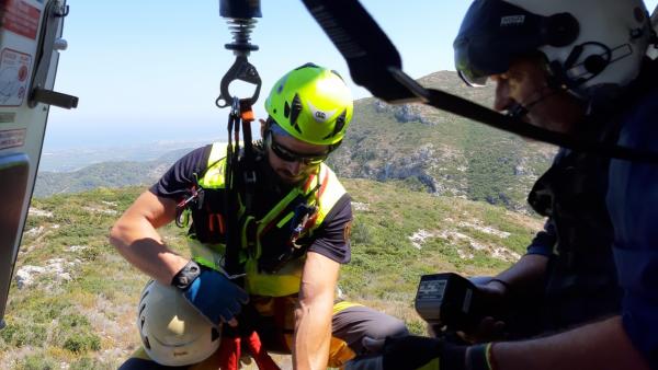 Rescate de un hombre en la Casella (Alzira) Rescate de un hombre en la Casella (Alzira)