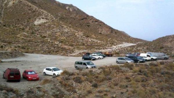La Junta de Andalucía, a través de la Consejería de Medio Ambiente de la Junta de Andalucía, ha abierto dos expedientes sancionadores tanto al Ayuntamiento de Carboneras (PP-Gicar) como a un particular, que a lo largo de este verano han llevado a cabo La Junta de Andalucía, a través de la Consejería de Medio Ambiente de la Junta de Andalucía, ha abierto dos expedientes sancionadores tanto al Ayuntamiento de Carboneras (PP-Gicar) como a un particular, que a lo largo de este verano han llevado a cabo